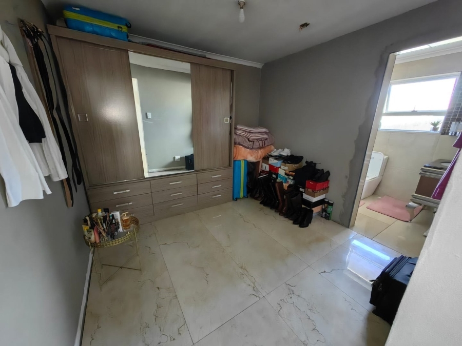 4 Bedroom Property for Sale in Muizenberg Western Cape